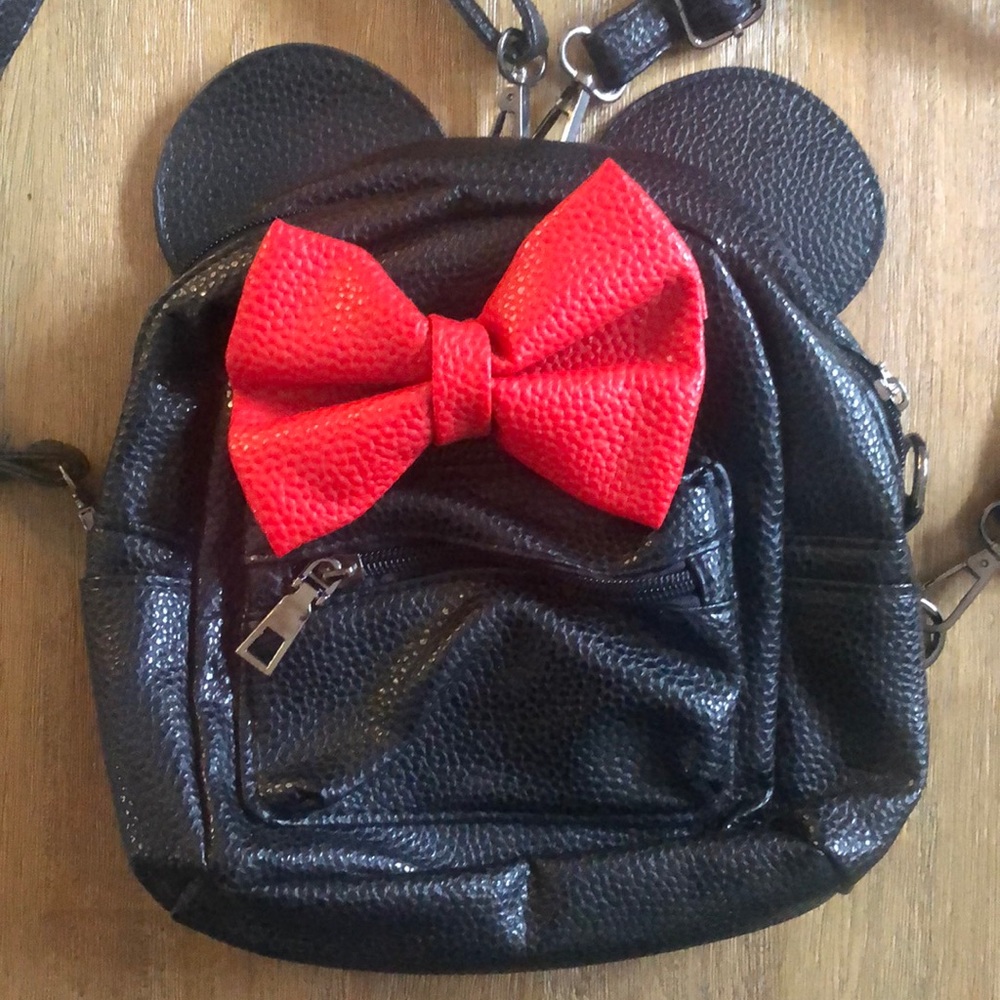 Minnie Mouse backpack - Picture 2 of 3